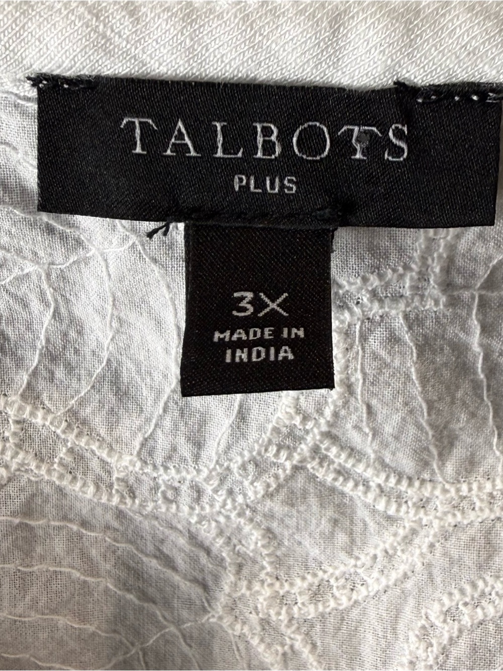 Talbots Set of 2 Embroidered Lace Detail V Neck Boxy Tee Shirt 3X White Navy - Picture 12 of 14